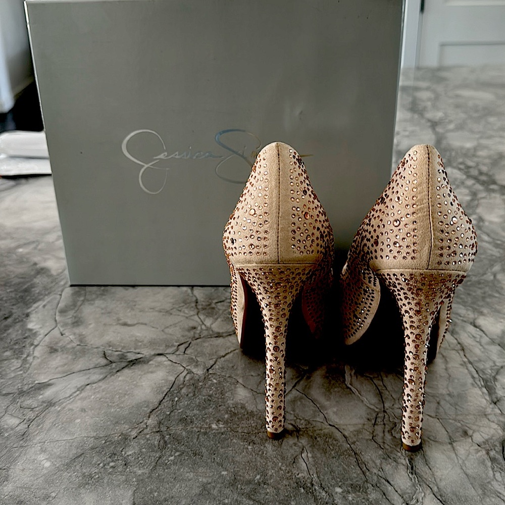Jessica Simpson 5” heels Ivory Sand Microsuede, in box. Style: Rebeca2.